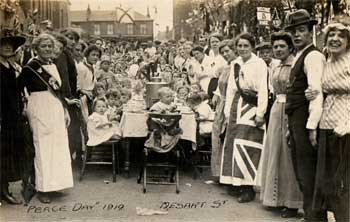 Poplar Street party for Peace Day 1919. BK Duncan